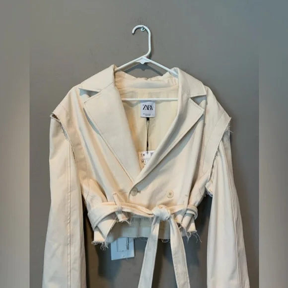 Zara Beige Women's Belted Blazer - Picture 1 of 5